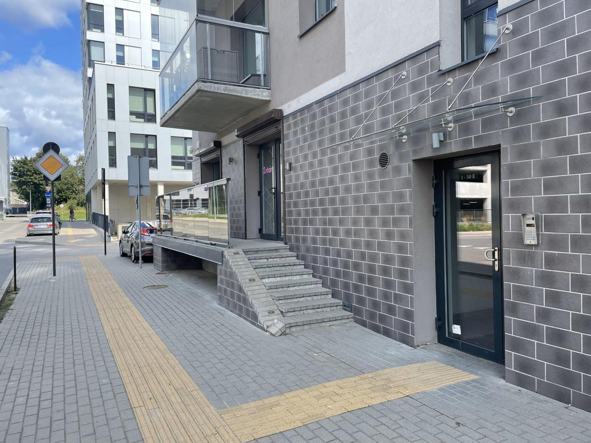 Your Home - Spacious Apartment In City Center, With Balcony & Self Check-In VNO Extérieur photo