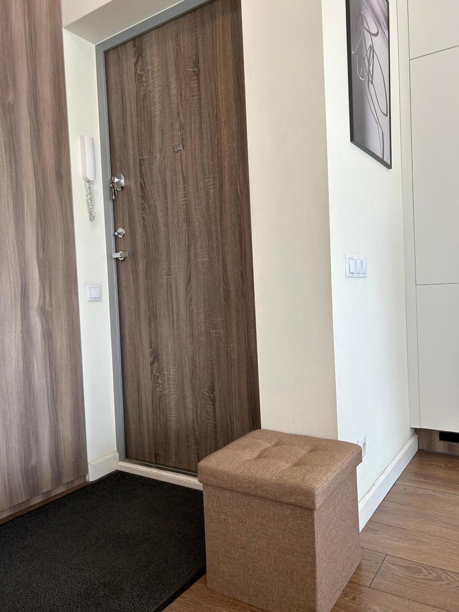 Your Home - Spacious Apartment In City Center, With Balcony & Self Check-In VNO Extérieur photo